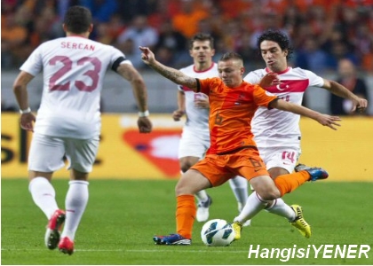 SELUK NAN YOKSA GOLDE YOK! HOLLANDA 2-0 TRKYE